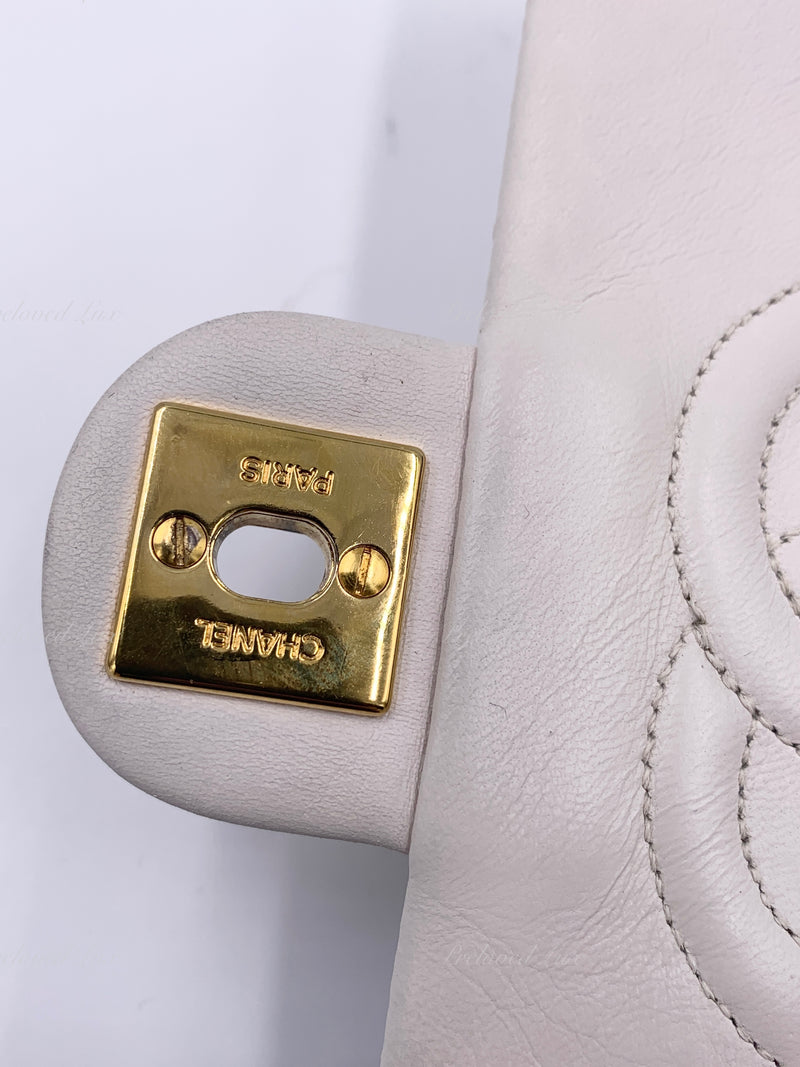 CHANEL Classic Lambskin Chain Mini Square Flap Bag White/ Gold hardware