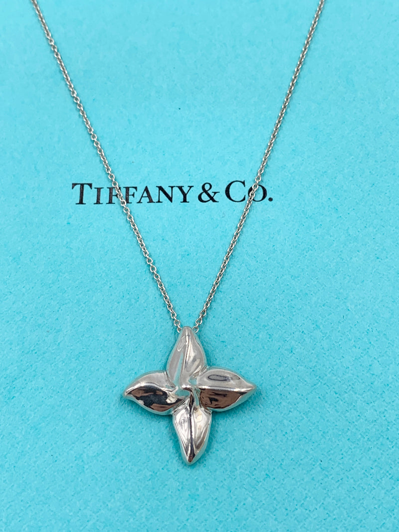 Tiffany & Co 925 Silver Flower Petal Pendant Necklace