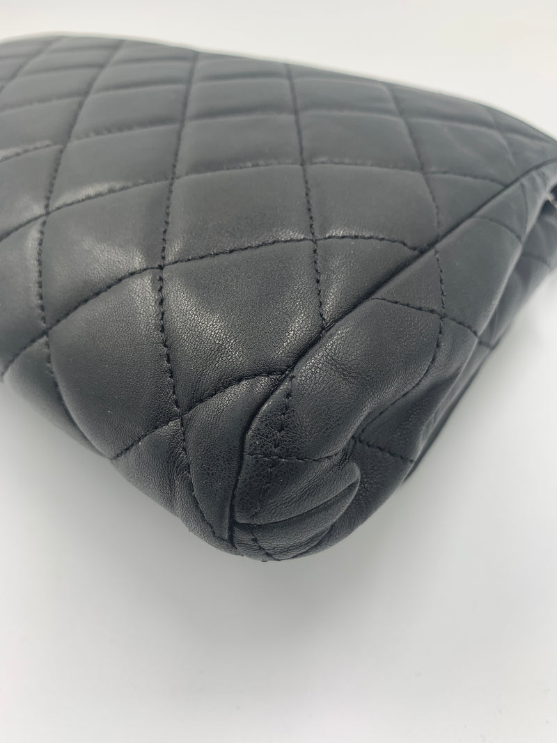 CHANEL Classic Quilted Flap Black Lambskin Shoulder Bag Clutch