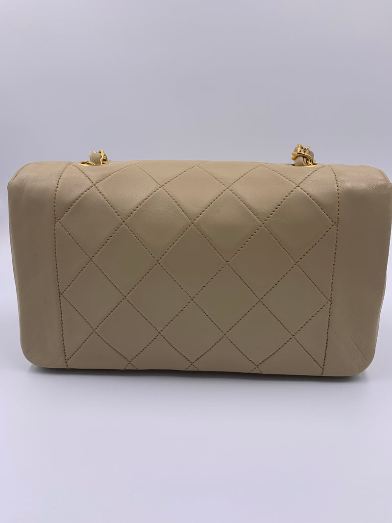 Sold-CHANEL Vintage Lambskin Single Flap Border Tab Small Crossbody Bag Beige/gold hardware