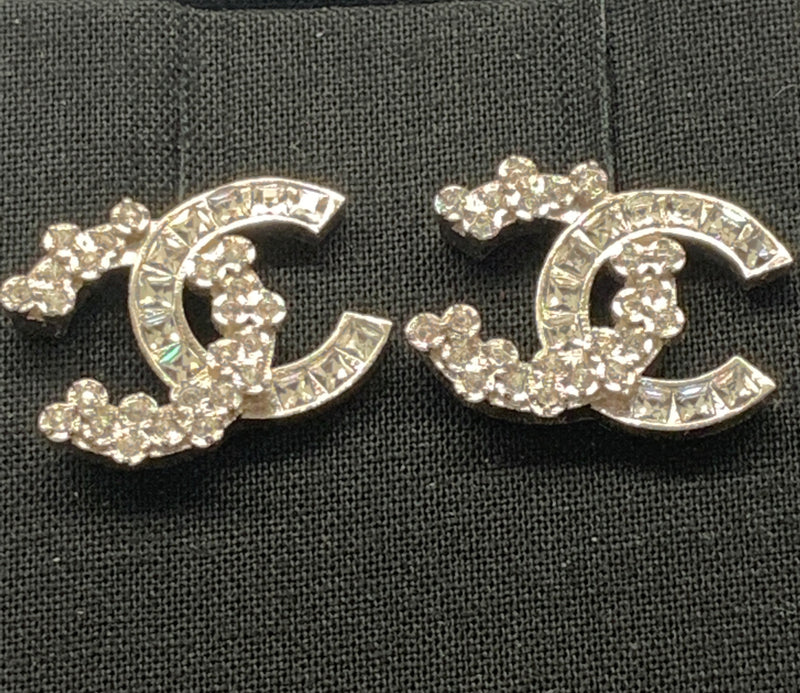 Sold-CHANEL CC Rhinestones Earrings/Silver C235