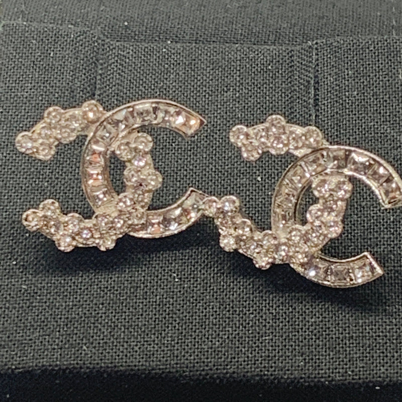 Sold-CHANEL CC Rhinestones Earrings/Silver C235