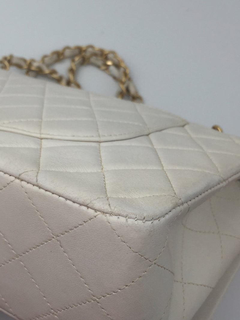 Sold-CHANEL Classic Lambskin Double Chain Double Flap Bag 25 white/gold