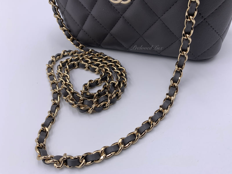 Shop CHANEL 2023 SS CHANEL ☆Vanity case top handle chain ☆AP2198 B06660  NI683 by aamitene