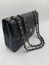 Sold-CHANEL Caviar Jumbo Flap Shoulder Bag black Silver hardware