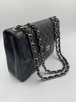 Sold-CHANEL Caviar Jumbo Flap Shoulder Bag black Silver hardware