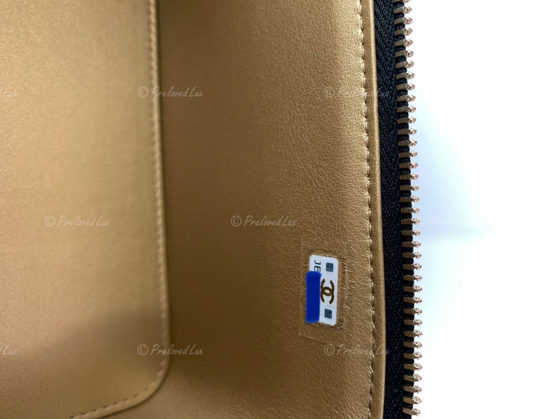 Sold-CHANEL Black Lambskin Pearl Crush Vanity Case Chain Bag Gold Hardware