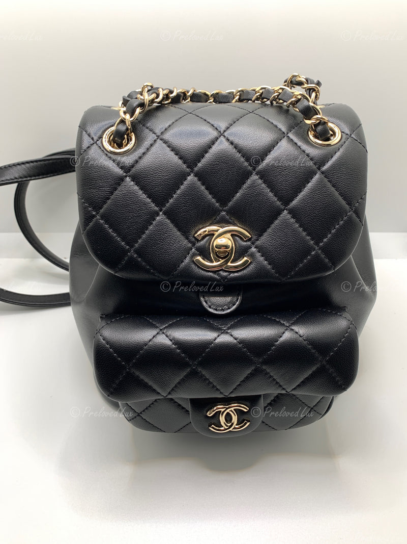 Chanel Vintage Silver Quilted Lambskin Medium Timeless CC Duma Backpack  Gold Hardware, 1991-1994 Available For Immediate Sale At Sotheby's