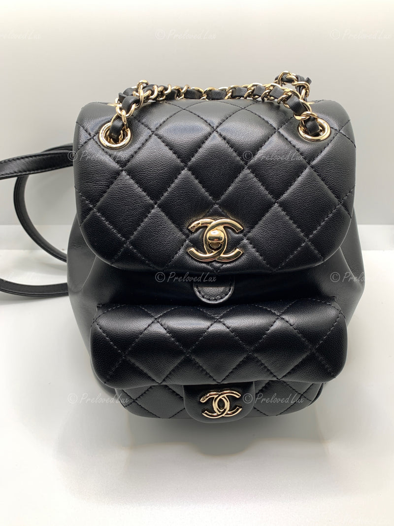 CHANEL Black lambskin Mini Duma Drawstring Backpack / Gold Hardware –  Preloved Lux