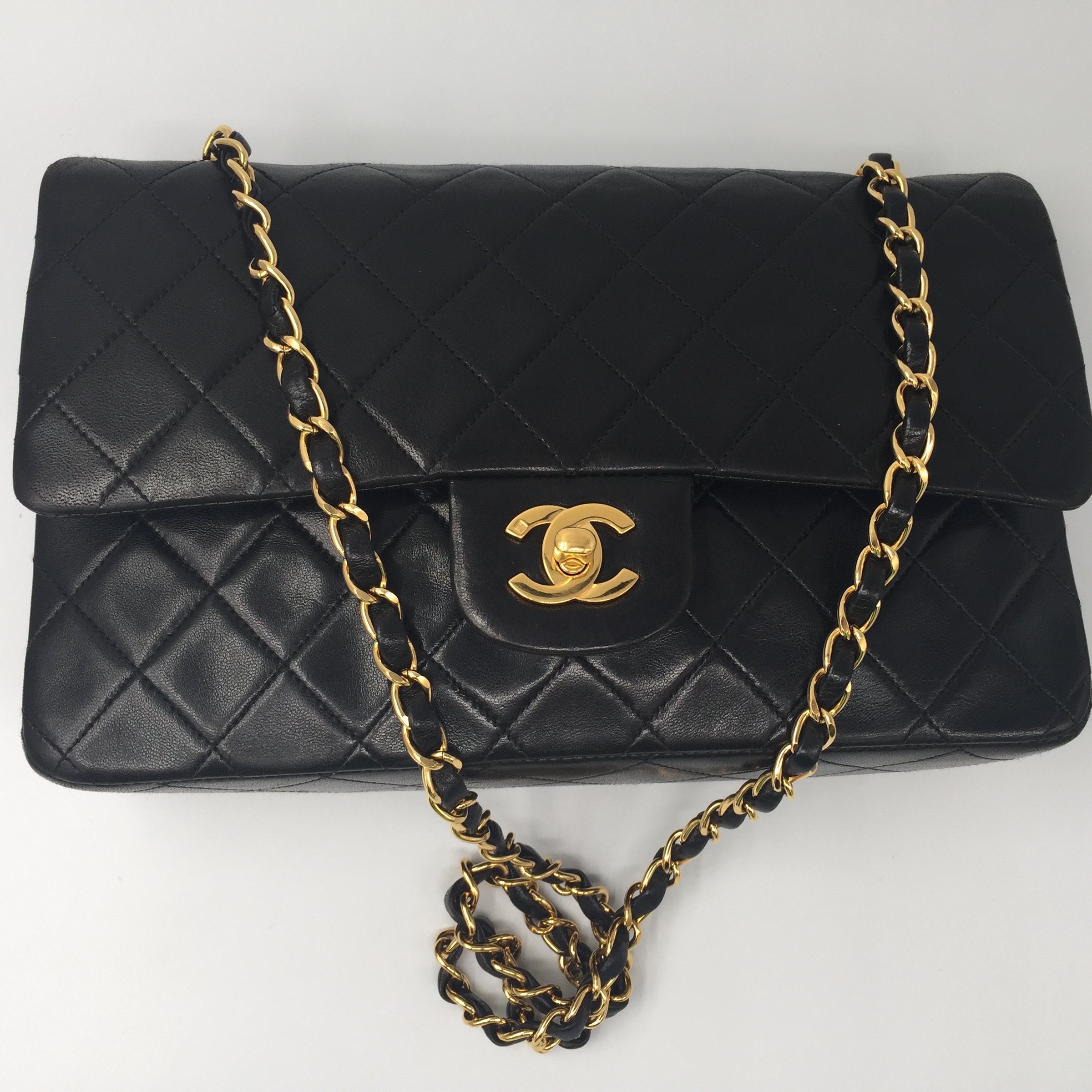 Auth CHANEL Double Flap Black Quilted Leather Gold Chain Shoulder