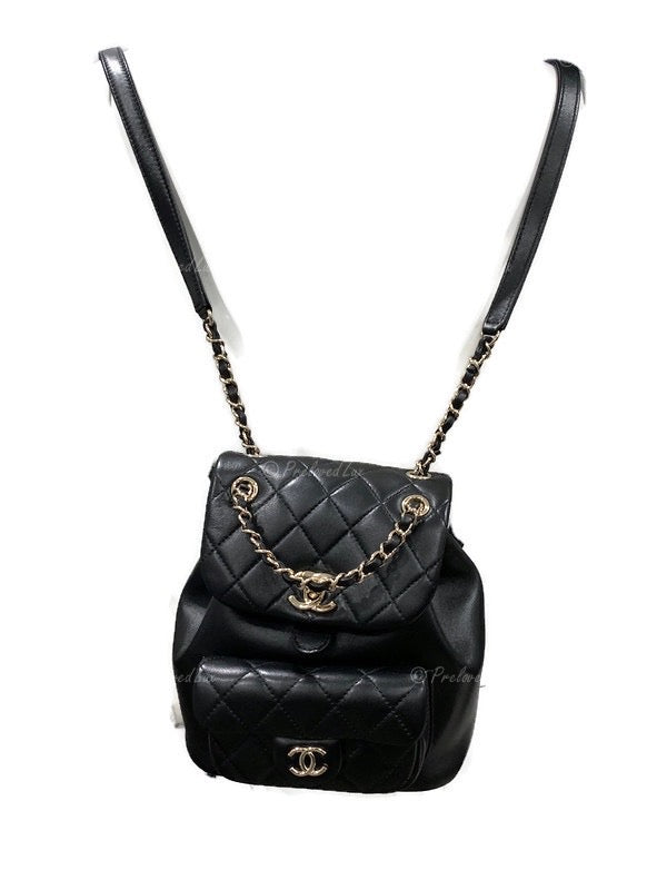 CHANEL Black lambskin Mini Duma Drawstring Backpack / Gold