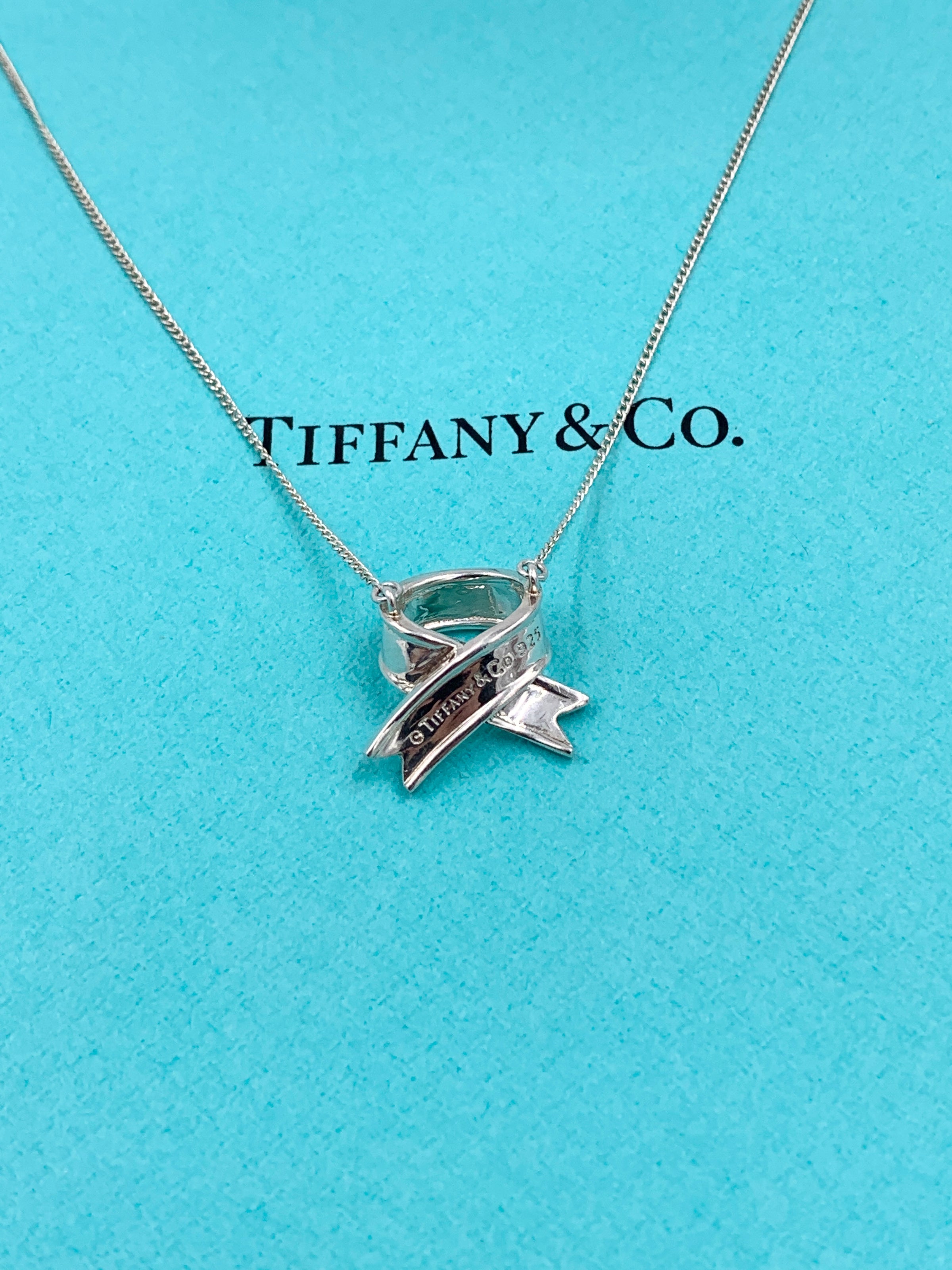 Tiffany & Co 925 Silver Vintage Bow / Ribbon Necklace - Preowned luxury consignment Canada