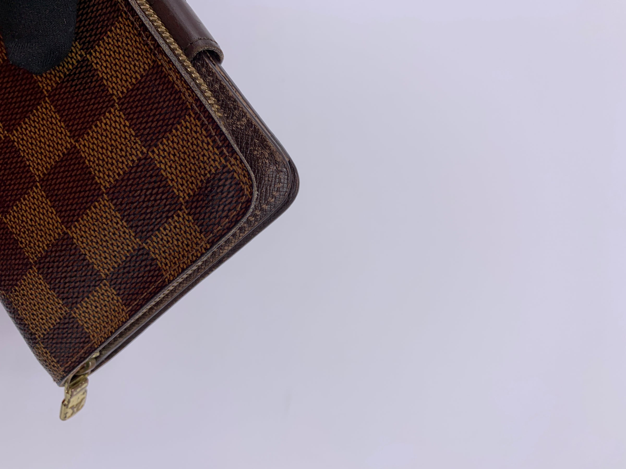 LOUIS VUITTON Damier Ebene Compact Wallet - Preowned luxury - Canada  Consignment – Preloved Lux