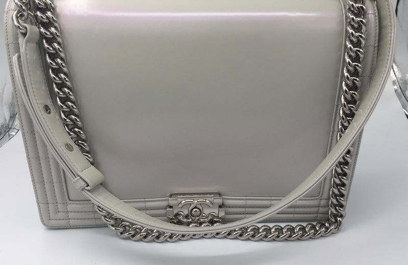 Sold-CHANEL Glazed Iridescent Calfskin Reverso Boy Bag large - pearl