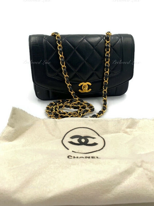 Sold-CHANEL Lambskin Small Diana Single Chain Single Flap Bag Black/gold hardware