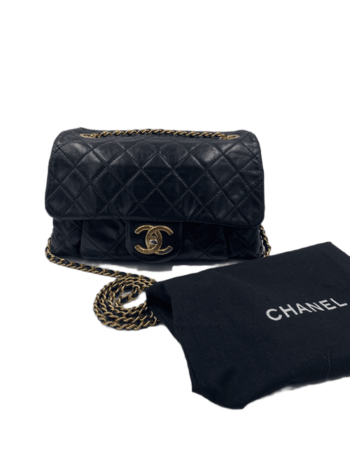 Sold-CHANEL Iridescent Calfskin Flap Crossbody Bag - Black Gold Hardware