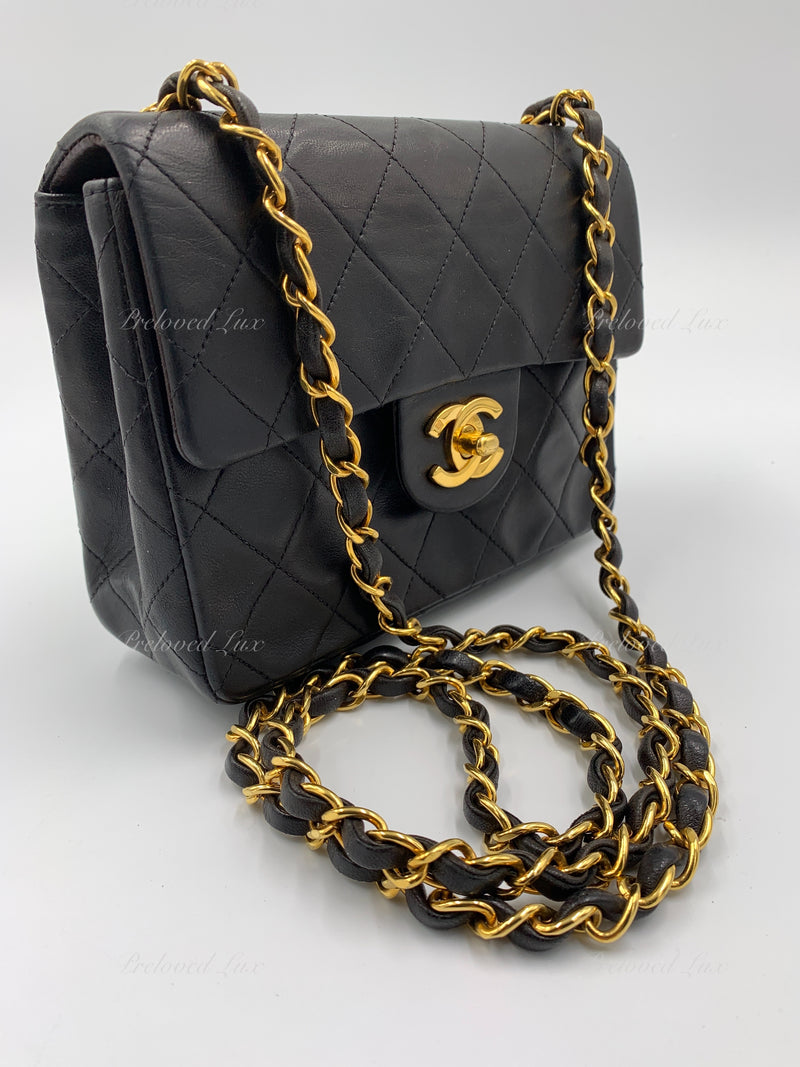 Timeless Chanel Classic Quilted So Black Lambskin Square Mini Flap Leather  ref.333667 - Joli Closet