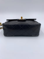 CHANEL Classic Lambskin Chain Mini Square Flap Bag black in Gold Hardware