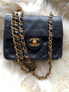 CHANEL Classic Lambskin Chain Mini Square Flap Bag black in Gold Hardware