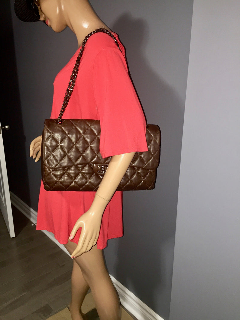 Jumbo maxi 2025 chanel bag