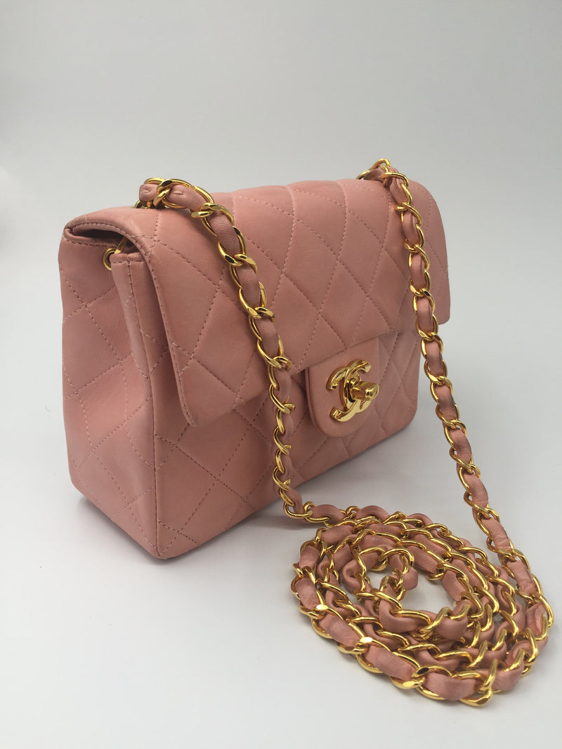 NIB 22C Chanel Pearl Crush Square Mini Flap Bag GHW Peachy, 57% OFF