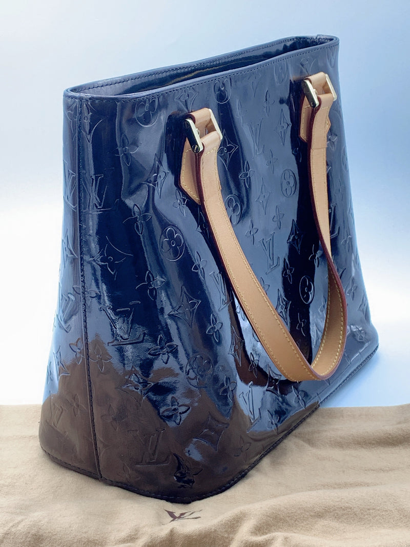 LOUIS VUITTON Houston Vernis Monogram Shoulder Bag – Fashion Reloved