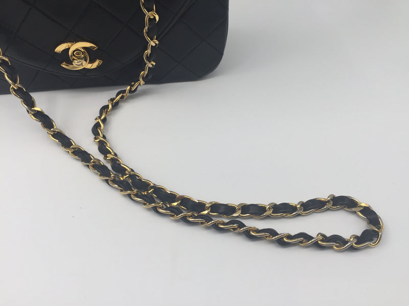 Sold-CHANEL Lambskin Vintage Single Flap - Black GHW