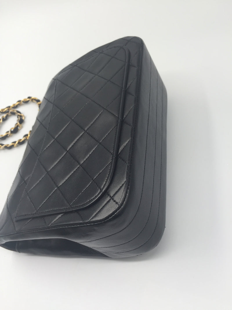 Sold-CHANEL Lambskin Vintage Single Flap - Black GHW