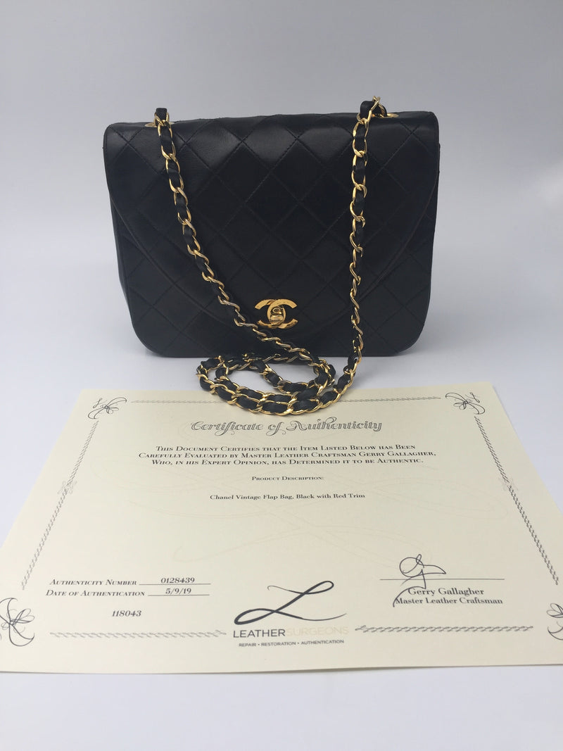 Sold-CHANEL Lambskin Vintage Single Flap - Black GHW