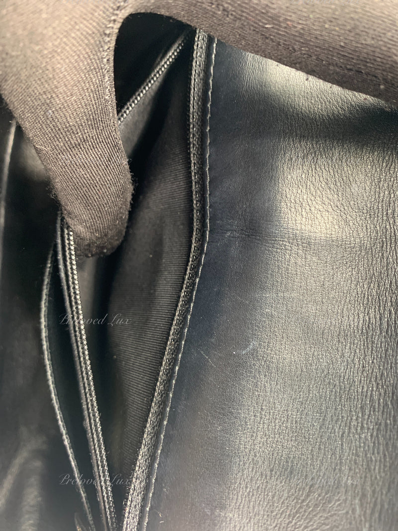 CHANEL Classic Mini Rectangular Black Shoulder Bag Crossbody - Silver Hardware Patent Leather