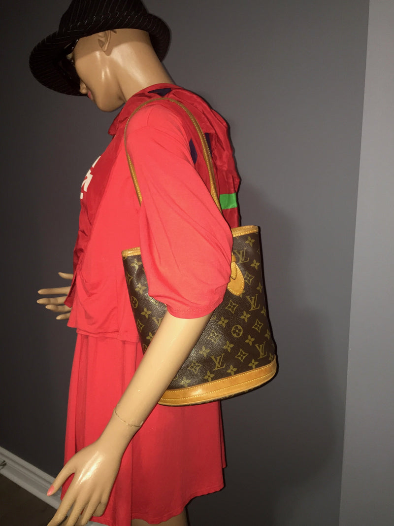Sold LOUIS VUITTON Monogram Bucket PM with Pouch M42238 Preloved Lux