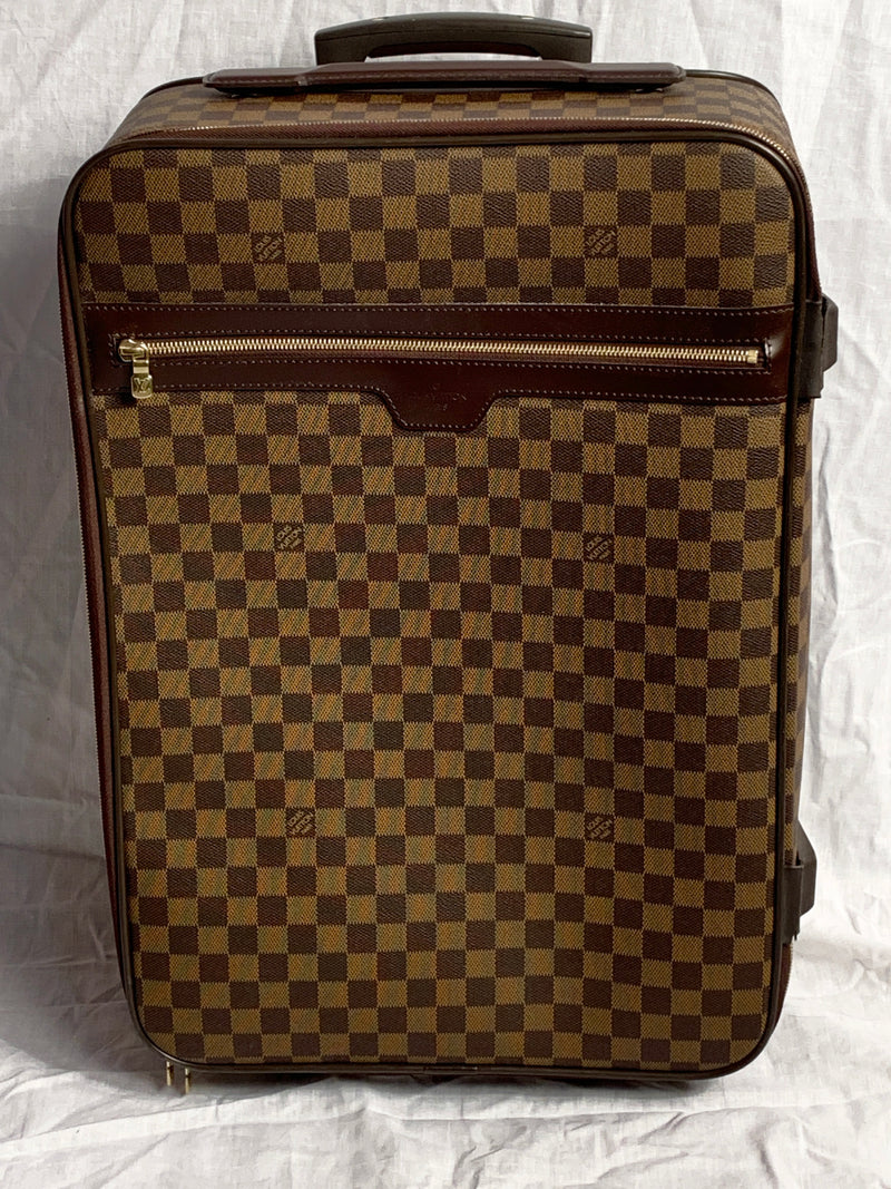 Get ready to travel in style! Louis Vuitton Pegase Suitcase gets a  makeover 🔸new bumpers and wheels 🔸clean and condition 🔸ready to  travel 🧳 . . ., By Purse Rehab