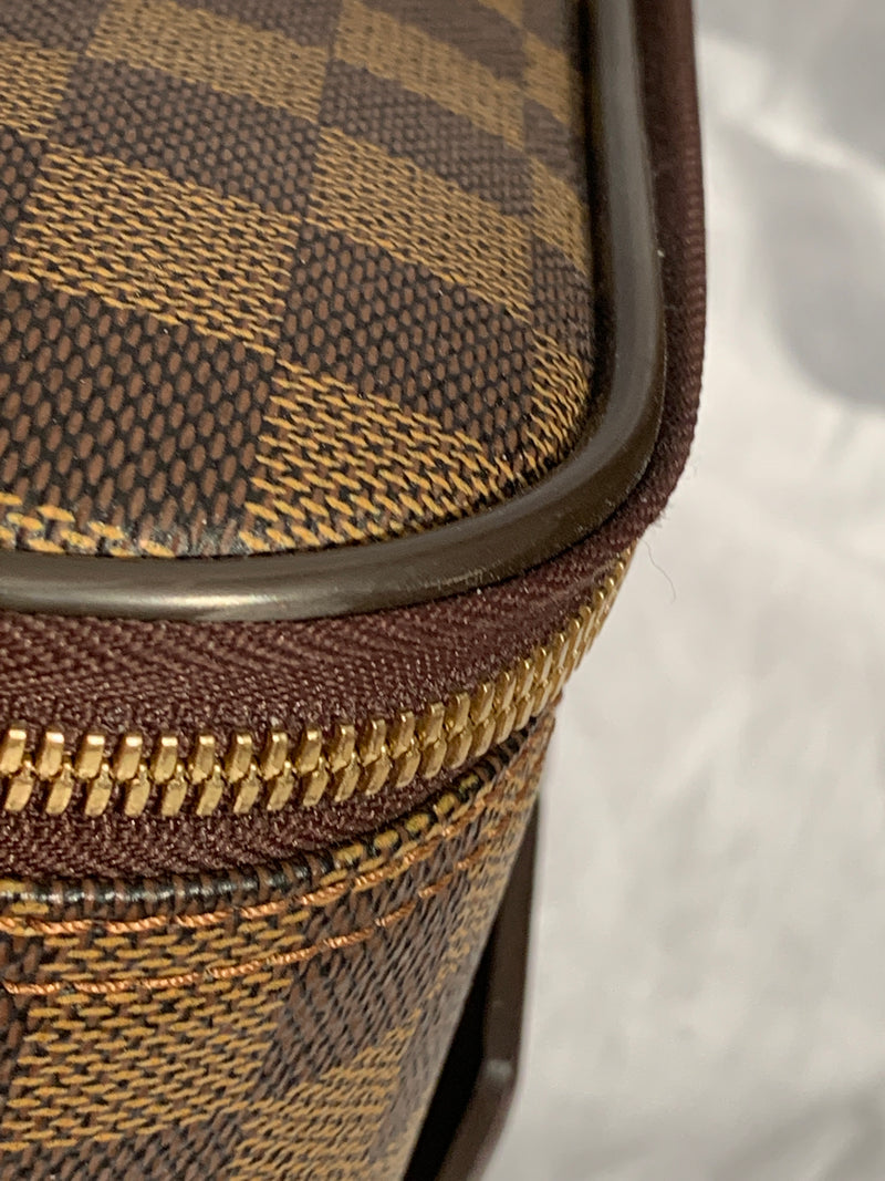 Sold-LOUIS VUITTON Damier Ebene Pegase 55 Luggage