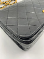 CHANEL Vintage Lambskin Medium Full Flap Bag black/gold hardware