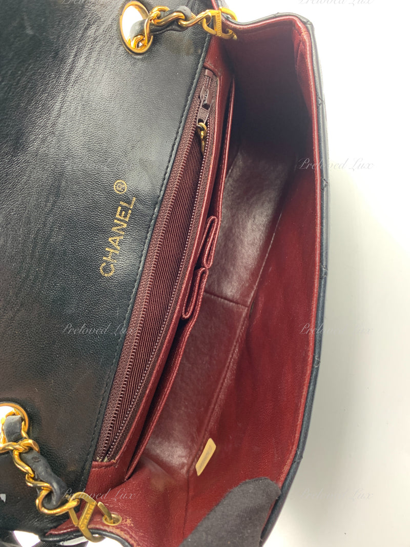 CHANEL Vintage Lambskin Medium Full Flap Bag black/gold hardware