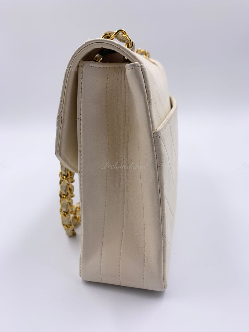 Sold-CHANEL Vintage Lambskin Double Chain Flap Bag Medium Size white/gold