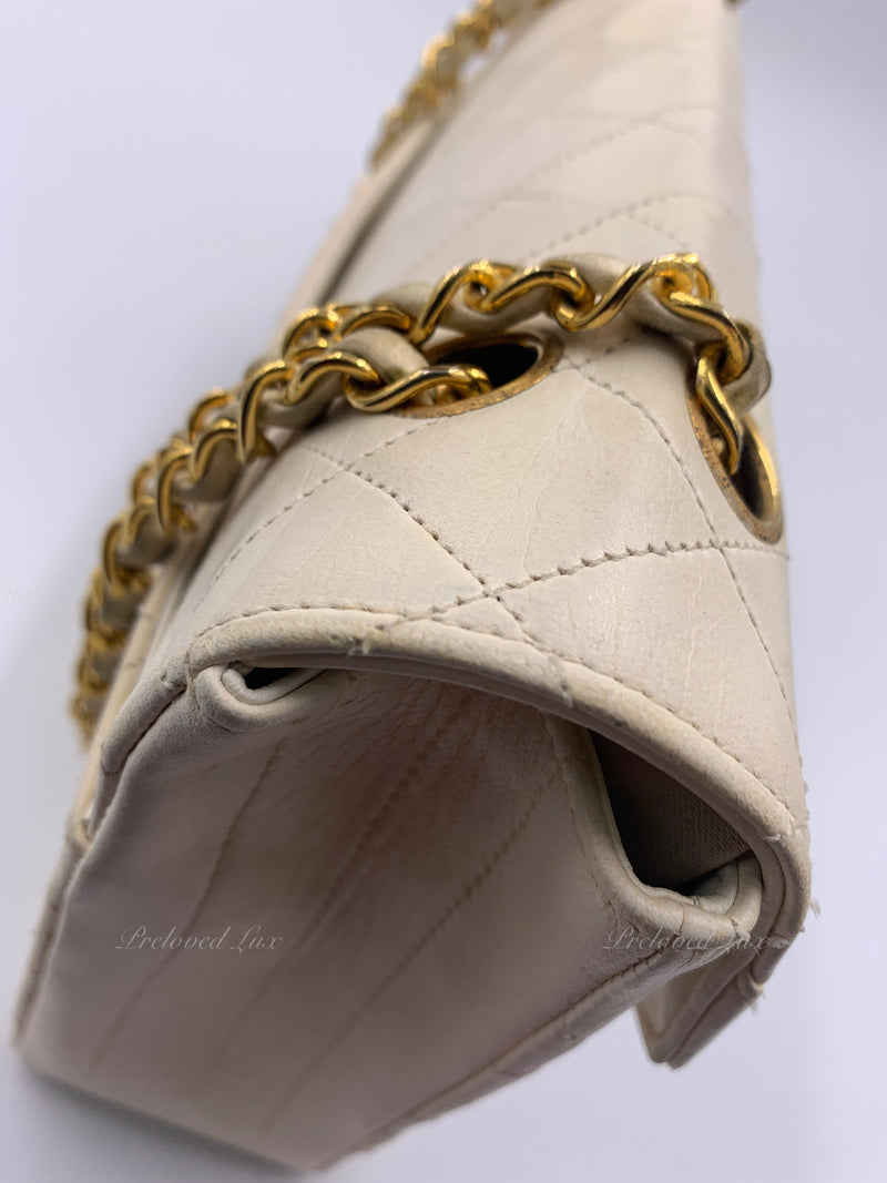 Sold-CHANEL Vintage Lambskin Double Chain Flap Bag Medium Size white/gold