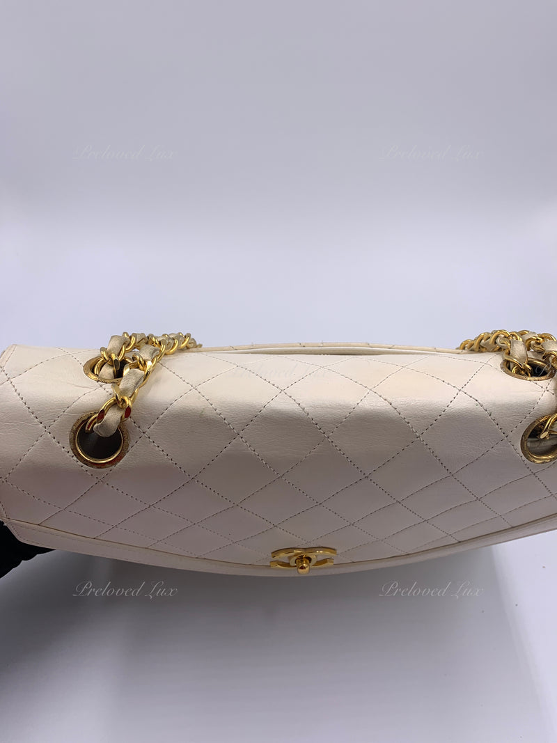 Sold-CHANEL Vintage Lambskin Double Chain Flap Bag Medium Size white/gold