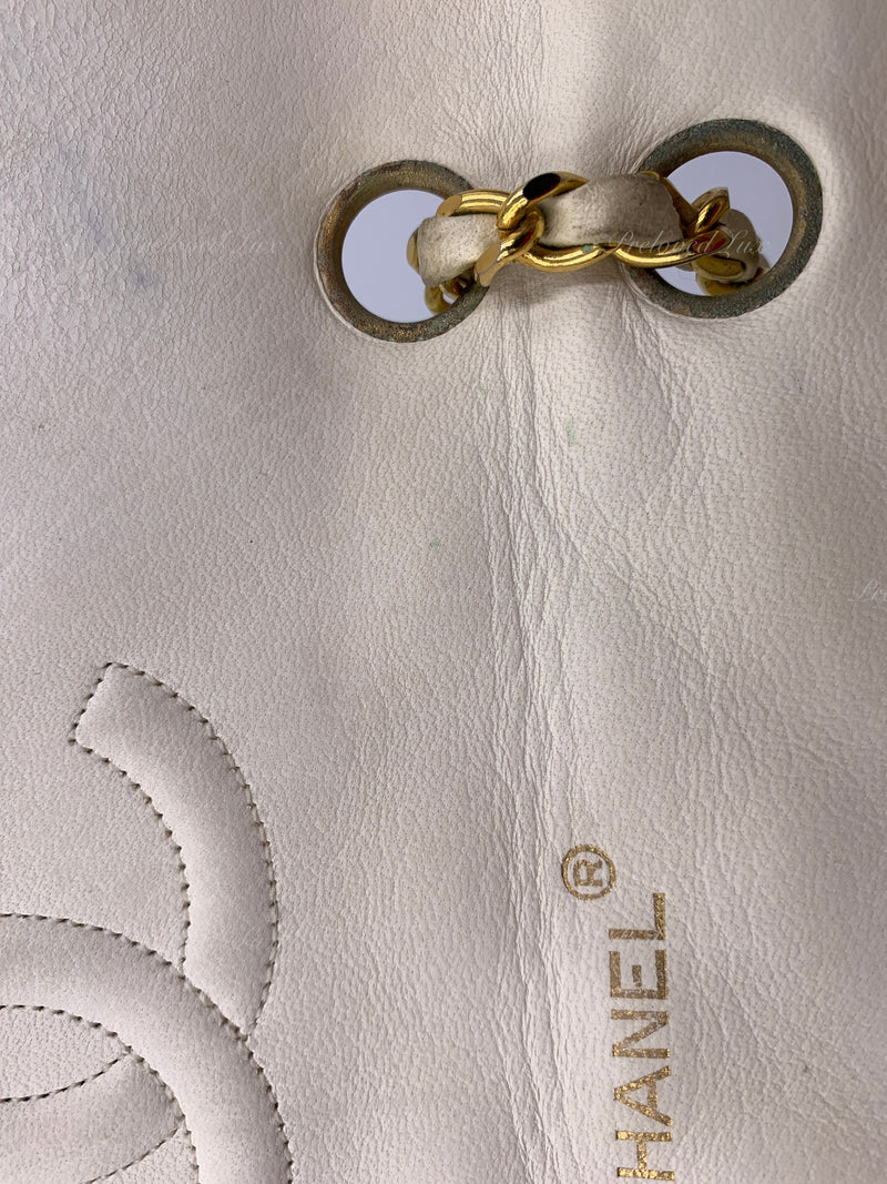Sold-CHANEL Vintage Lambskin Double Chain Flap Bag Medium Size white/gold