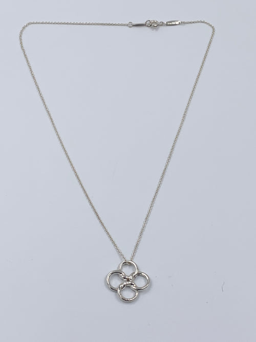 Sold-Tiffany & Co 925 Silver Elsa Peretti Quadrifoglio Clover Pendant Necklace