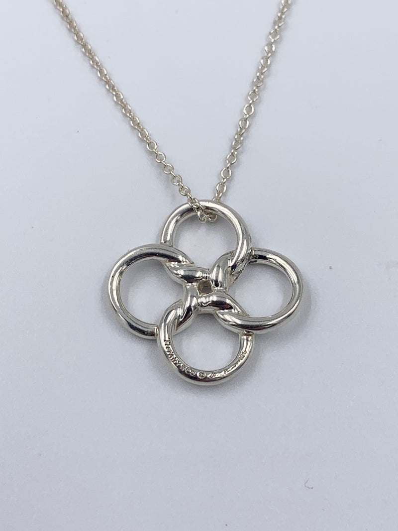 Tiffany & Co 925 Silver Elsa Peretti Quadrifoglio Clover Pendant Necklace