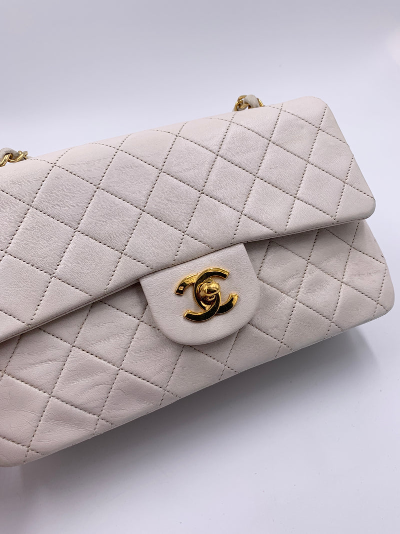 CHANEL CC Small Classic Double Flap - white - Gold Hardware