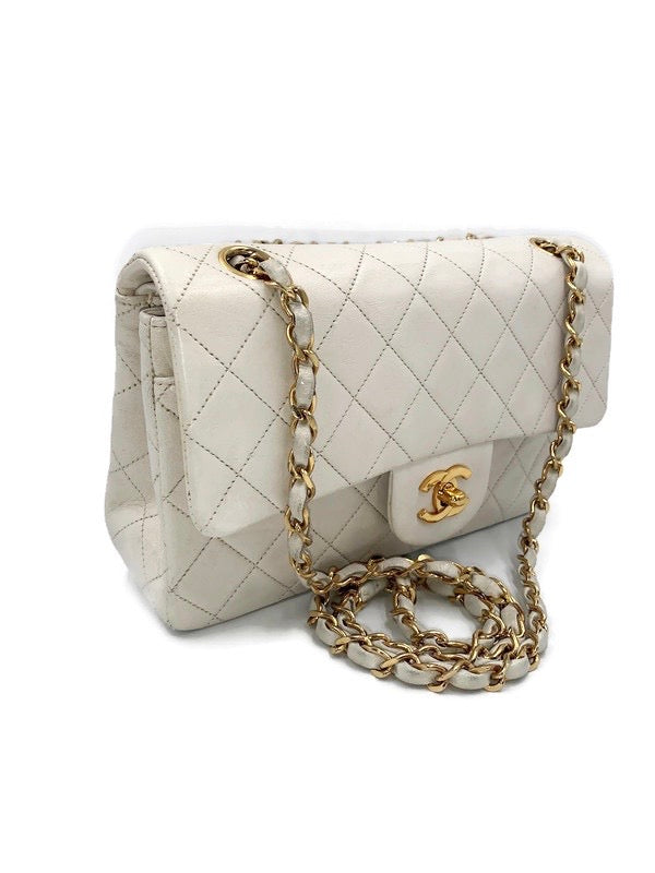 CHANEL CC Small Classic Double Flap - white - Gold Hardware