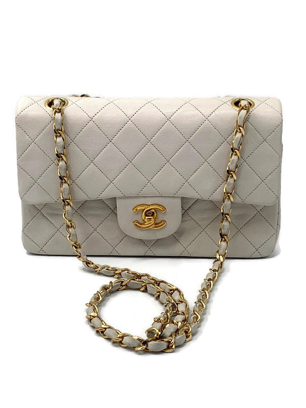 CHANEL CC Small Classic Double Flap - white - Gold Hardware - Vintage  Preloved Lux Canada