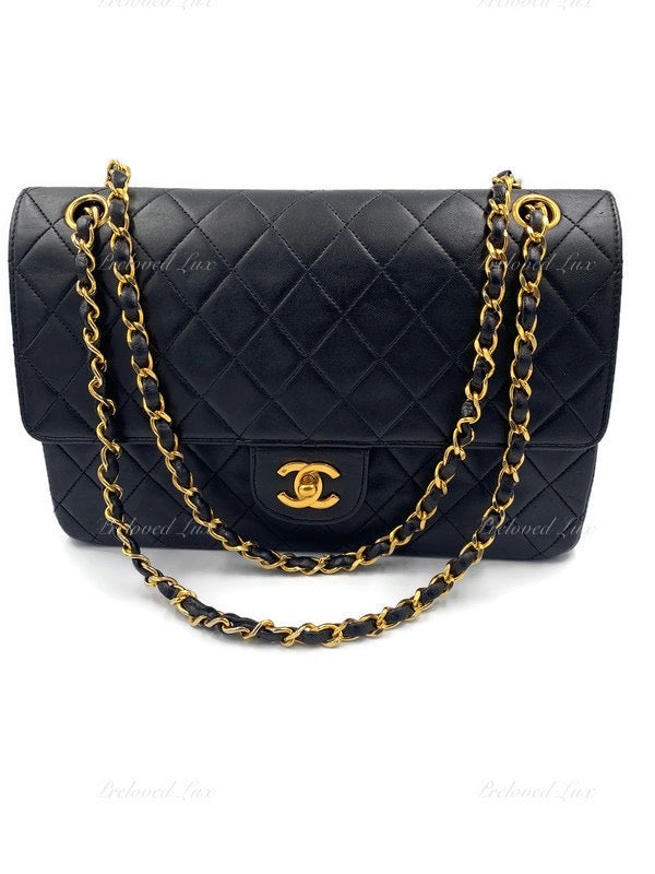 Chanel Flap Bag Big Chain Medium Black Lambskin Gold Leather ref.803034 -  Joli Closet