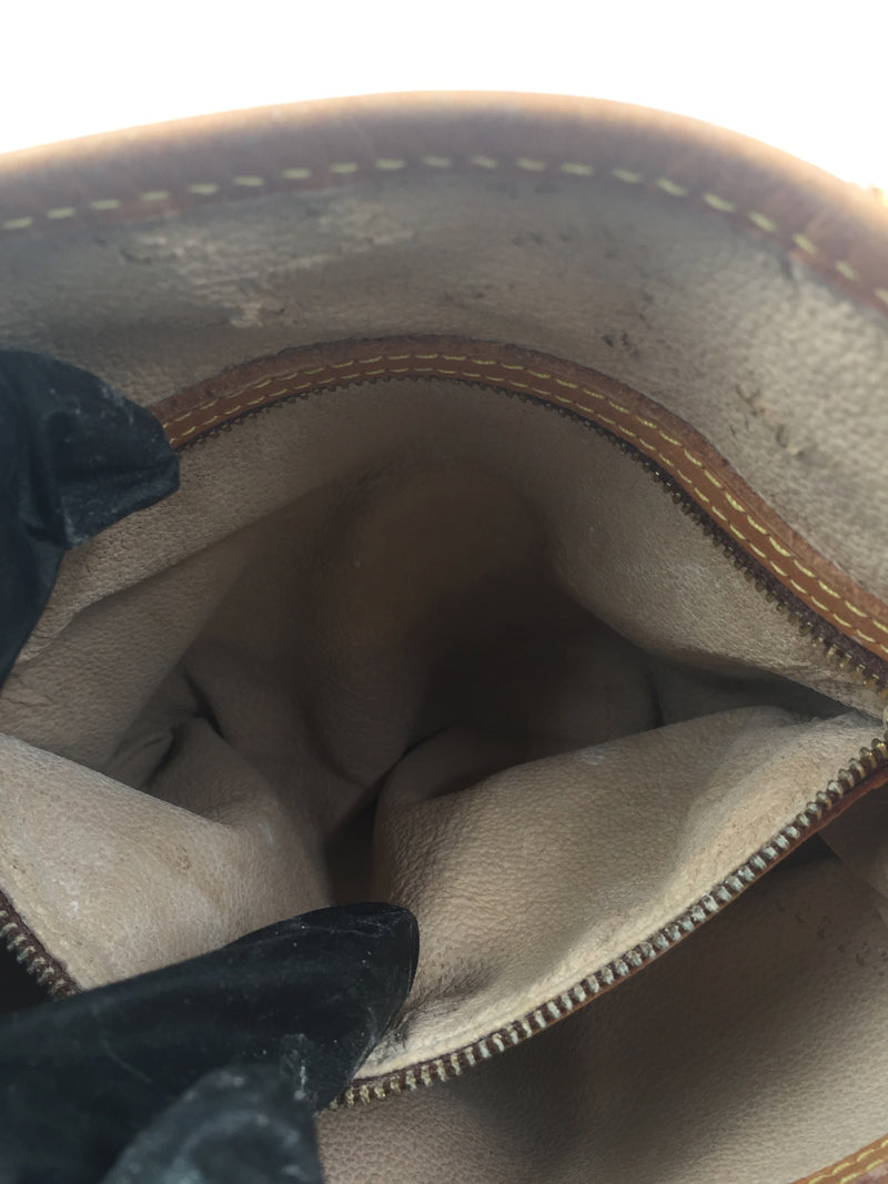 Sold-LOUIS VUITTON Monogram Bucket PM (no pouch)