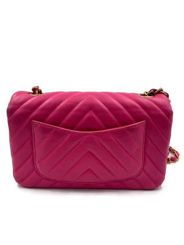 Pink chevron chanel bag sale