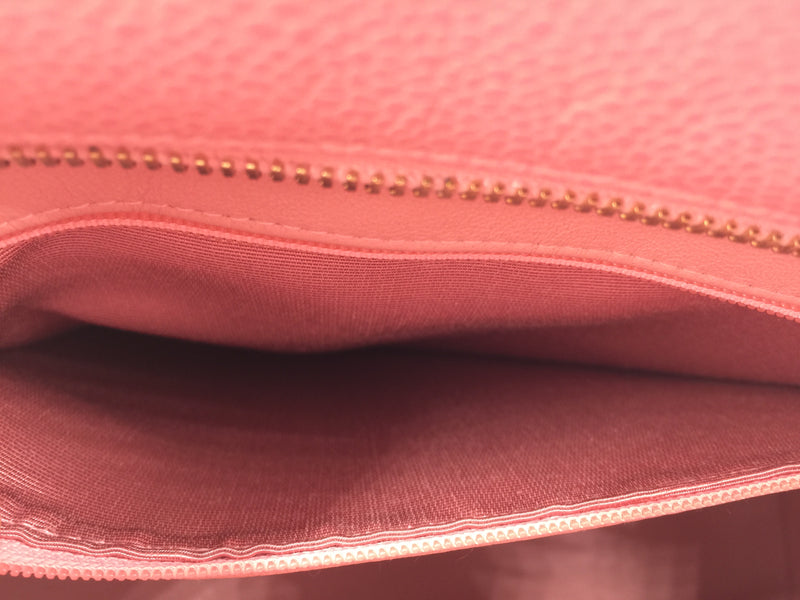 Sold-CHANEL Matelasse Medallion Tote Caviar Leather pink