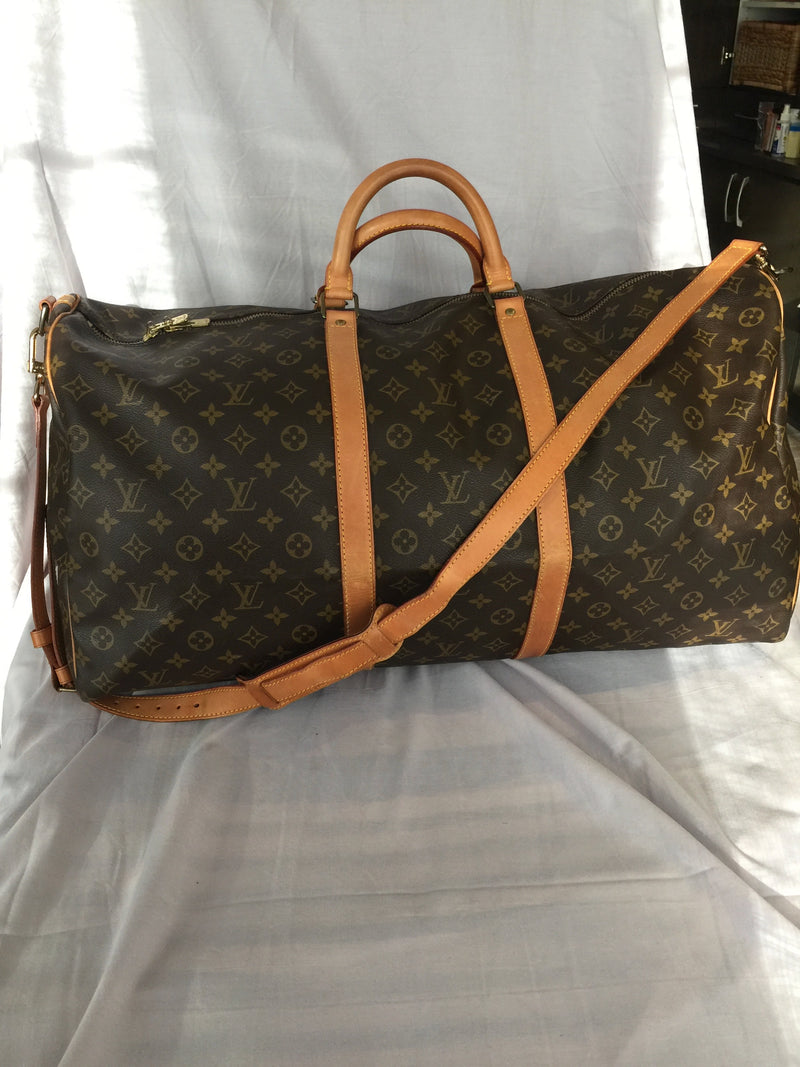 Louis Vuitton Monogram Keepall Bandouliere 60 Boston Duffle Bag with Strap  63lv4 at 1stDibs