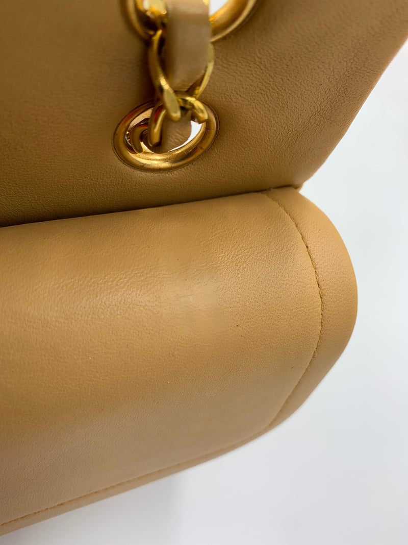 CHANEL Classic Vintage Beige Lambskin 24K Gold Reissue Chain Double Flap M  Bag